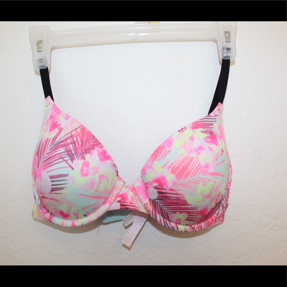 Victoria’s Secret PINK push up 34D bra - Picture 3 of 16